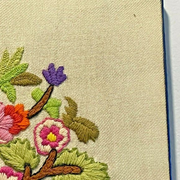 1973 Erica Wilson's Ecology Tree Embroidered Framed Wall Art No 7334 - Picture 2 of 8